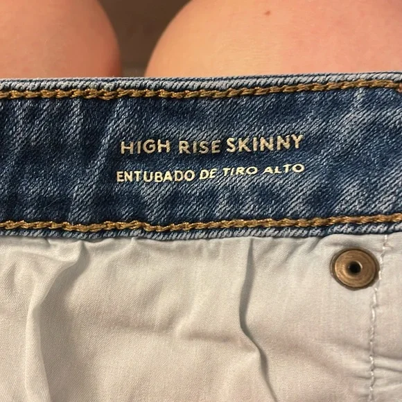 Universal Threads High Rise Skinny - Picture 5 of 6